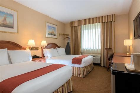 Five Towns Inn Hotel (New York (NY)) - Deals, Photos & Reviews