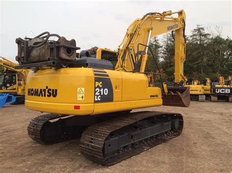 Used Excavator Shipped to Africa - Worldwide Plant Sales at Ridgway