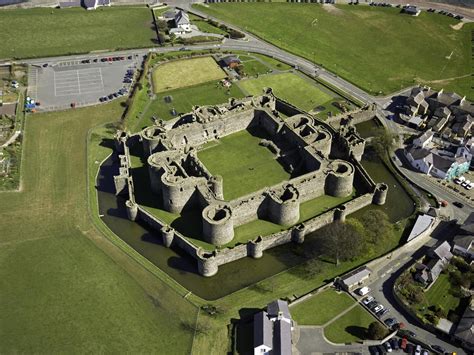 Beaumaris Castle (Cadw) | VisitWales