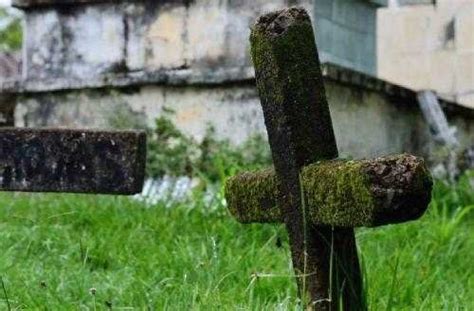 The Most Haunted Place in America: Stull Cemetery, Kansas