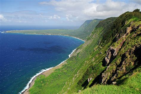 Sea cliffs of Kalaupapa Molokai Hawaii Photograph by Reimar Gaertner ...