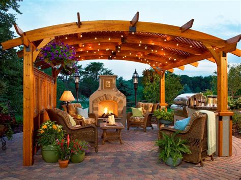 7 Ways to Perk Up Your Patio | HGTV