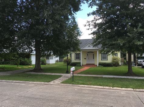 509 Crescent Blvd, Houma, LA 70360 - See Est. Value, Schools & More