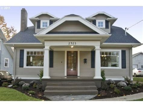 Exterior paint schemes for bungalows (33) | Bungalow exterior, Exterior paint schemes, Craftsman ...