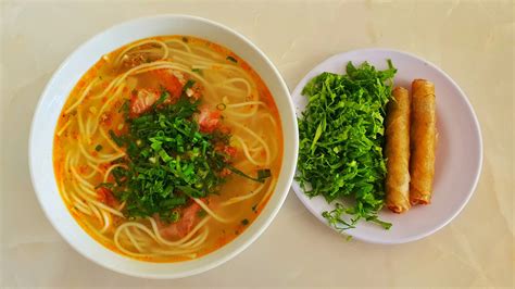 What are the specialties of two dishes in Quang Binh that make them “typical Vietnamese dishes ...