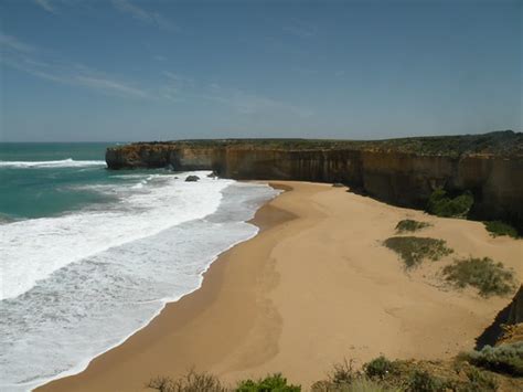 London Bridge Beach - Peterborough, Victoria | View of Londo… | Flickr