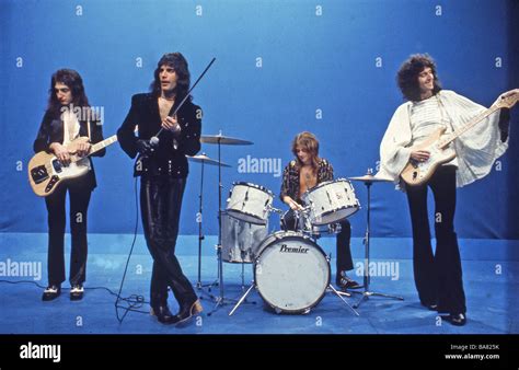 Queen band hi-res stock photography and images - Alamy