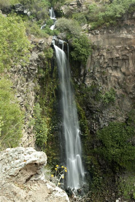 10 spectacular photos of waterfalls in Israel | Touchpoint Israel