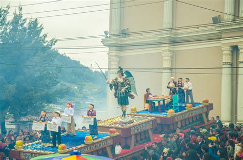 Fiesta patronal de San Miguel Arcángel Totonicapán 2016 – Iglesia y Procesiones del Cucurucho en ...