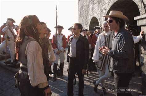 Pirates of the Caribbean: The Curse of the Black Pearl - Behind the scenes photo of Johnny Depp ...