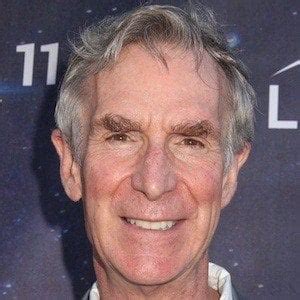 Bill Nye - Age, Family, Bio | Famous Birthdays