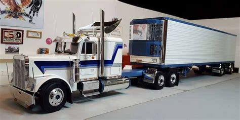 I am looking for some diecast trailers and some internationa trucks scale 132 and 134 diecast ...