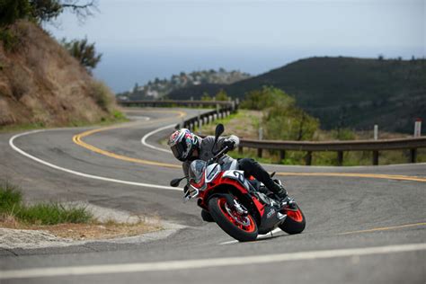 2021 Aprilia Tuono 660 Review - Cycle News