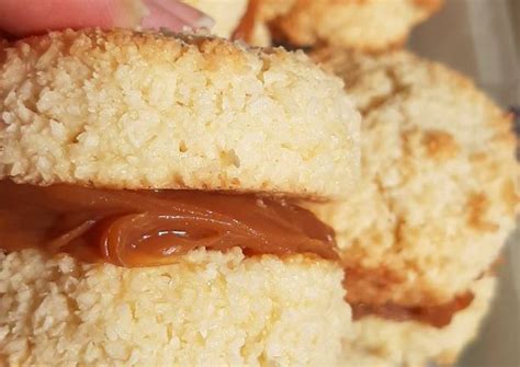 Alfajores de coco Receta de Sheila D'Alessandro- Cookpad