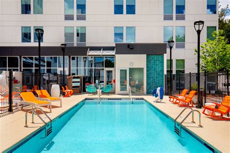 aloft Austin Airport- Austin, TX Hotels- GDS Reservation Codes: Travel ...