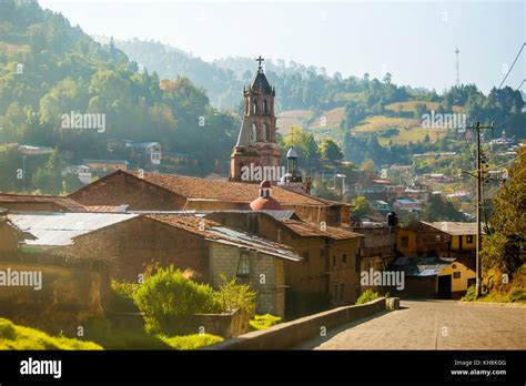 Mexican village hi-res stock photography and images - Alamy