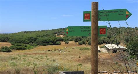 Algarve’s stunning hiking trails detailed in new 240-page guide - Portugal Resident