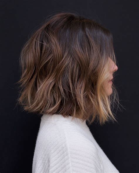 10 Casual Medium Bob Hair Cuts - Female Bob Hairstyles 2021