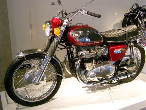 BSA Style From Japan – 1966 Kawasaki W1 | Retro bike, Kawasaki bikes, Japanese motorcycle