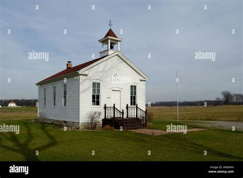 One room schoolhouse 1800s hi-res stock photography and images - Alamy