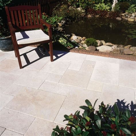 DIY Travertine paver inspirations for summer-ready patio