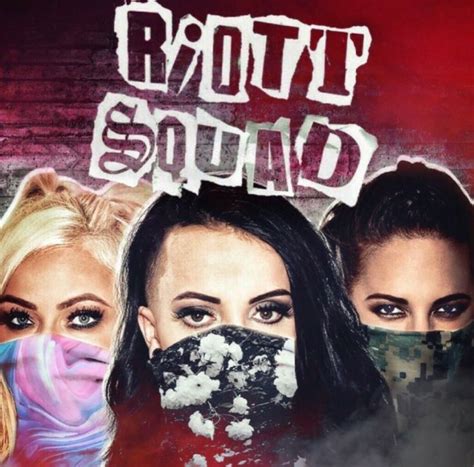 Riott Squad: Liv Morgan Ruby Riott & Sarah Logan | Wwe female wrestlers ...