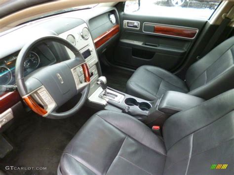 Dark Charcoal Interior 2006 Lincoln Zephyr Standard Zephyr Model Photo #89593898 | GTCarLot.com