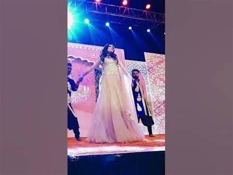 Best Bride Solo Dance Performance - YouTube