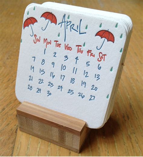 Make Your Own Desk Calendar
