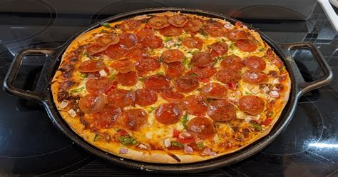 How To Make PIZZA CAST IRON PAN Recipes- Darn Good Recipes