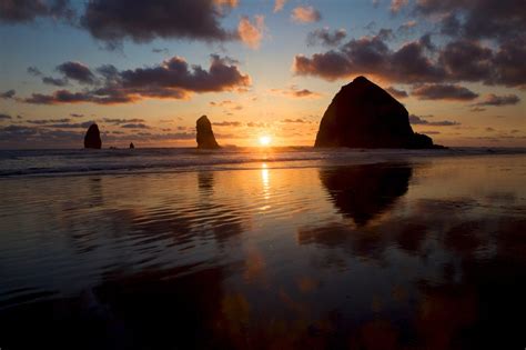 cannonbeachphoto-last-rays-of-the-day-cannon-beach-sunsets-original ...