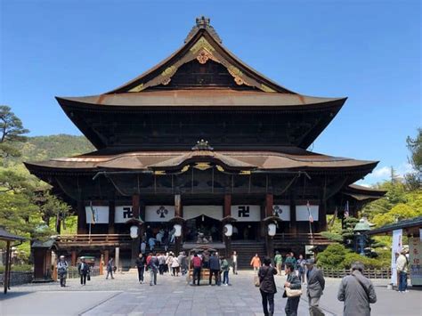 Zenkoji Temple - Myoko Tourism