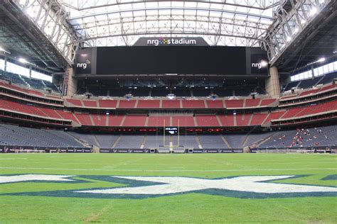 This Year’s Super Bowl is Energy-Efficient. Shouldn’t Texas Be?