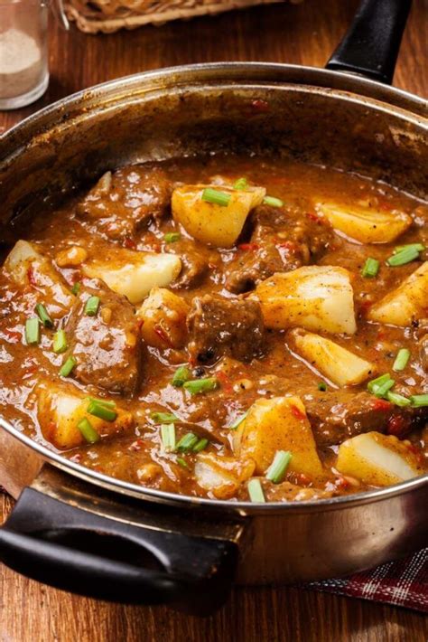 Pioneer Woman's Crockpot Beef Stew - Table for Seven