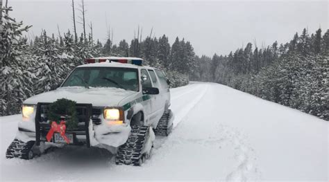 Just A Car Guy: Yellowstone Park rangers have a cool gig in the winter