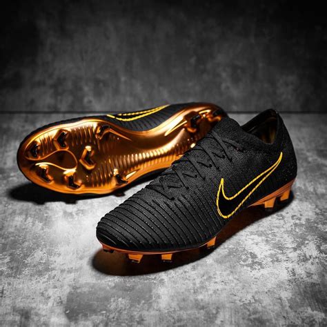 Pin de Oluyombo Akoni en Football stuffs | Zapatos de fútbol nike, Zapatos de futbol adidas ...