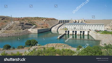 750 Types Dam Images, Stock Photos & Vectors | Shutterstock