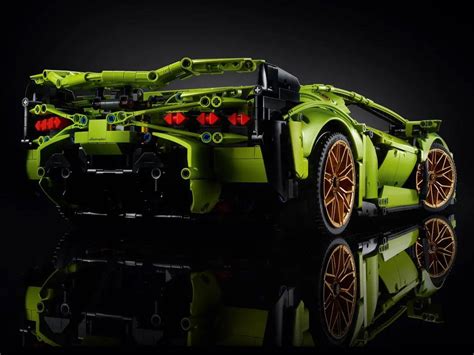 Brickfinder - LEGO Technic Lamborghini Sián FKP 37 (42115) Official Announcement!