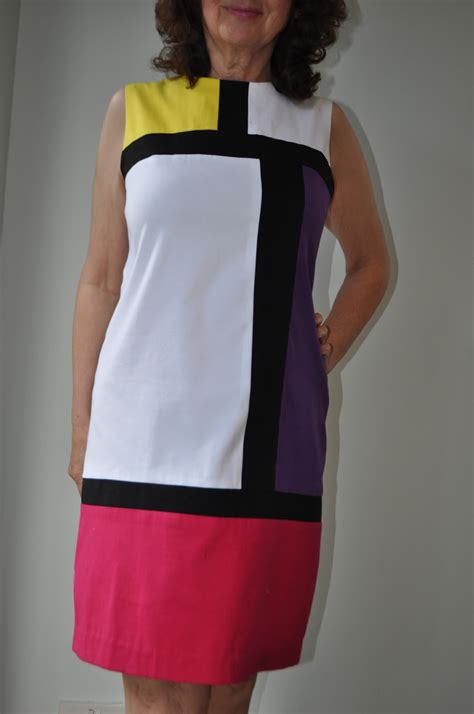 mags creative meanderings: Great British Sewing Bee Colour Blocked Dress