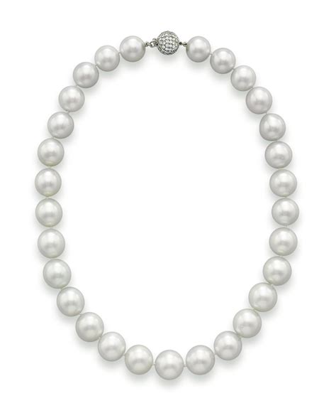 A SINGLE-STRAND CULTURED PEARL NECKLACE | Christie's