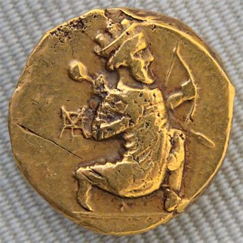 Золотая монета Дарик | Achaemenid, Ancient coins, Ancient greek coin