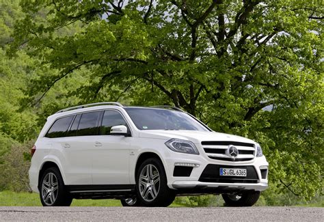 Mercedes-Benz Rolls Out 2013 GL63 AMG 7-Passenger Rocket Ship