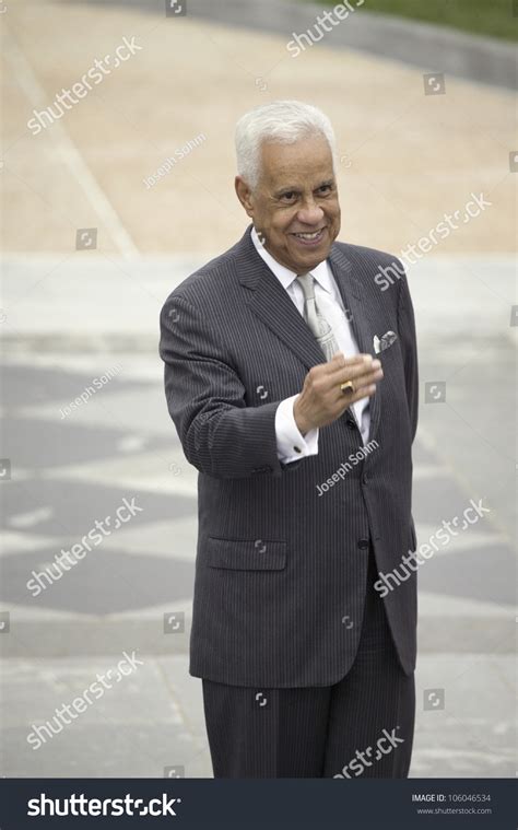 4 L douglas wilder Images, Stock Photos & Vectors | Shutterstock