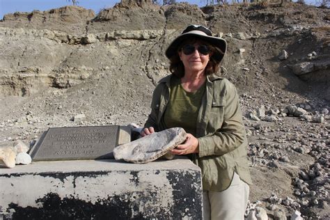 Mary And Louis Leakey Discovered Fossils Of | semashow.com