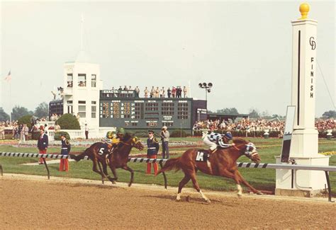 The Heart that Wears the Crown: Secretariat | TwinSpires