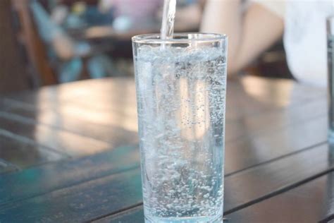 What Is Acidic Water? Your Questions Answered | TYENT USA Blog | Healthy water drinks ...