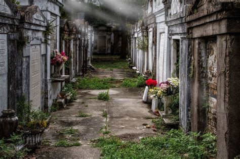 NOLA cemetery | Cemeteries photography, New orleans cemeteries, Travel photography