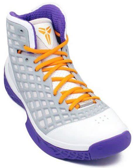 Kobe Bryant Shoes Picture: Nike Zoom Kobe III 3 Lakers China Edition