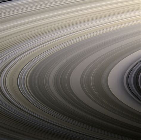 Cassini Reveals the Subtle Colors of Saturn’s Rings