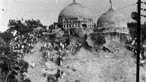 Acquittal of RSS, BJP leaders in Babri mosque demolition is a travesty ...